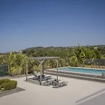Ai Helis House * 斯沃伦塔