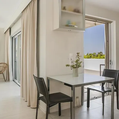 Villa Ai Helis House