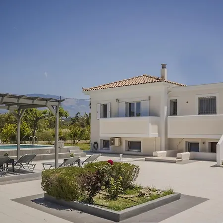 Villa Ai Helis House