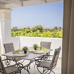 Ai Helis House